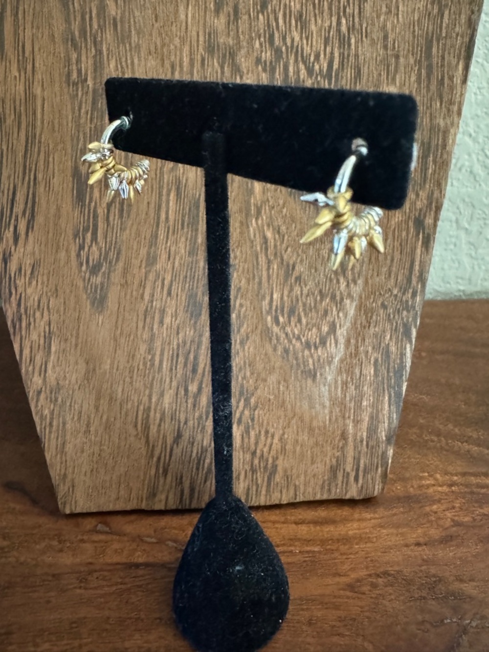 Stella and Dot Renegade Huggie Hoop Earrings